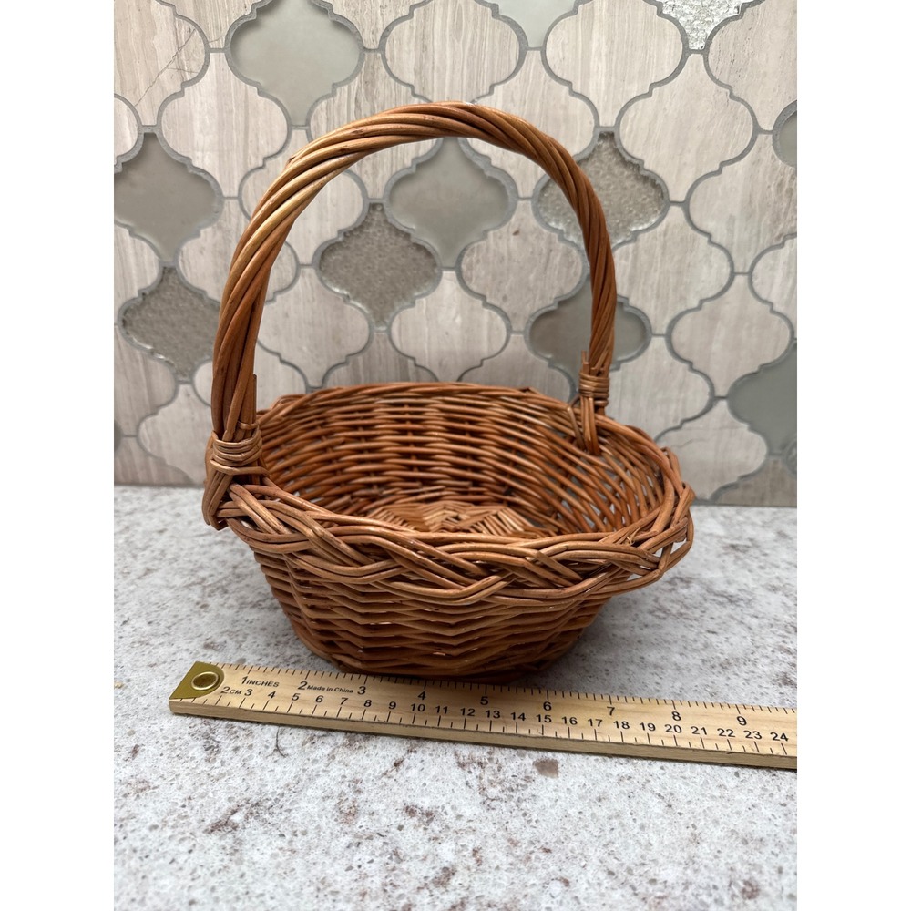Vintage Yugoslavia Woven Wicker Basket Round Small‎ Brown Wood Handle 7.5 Inch